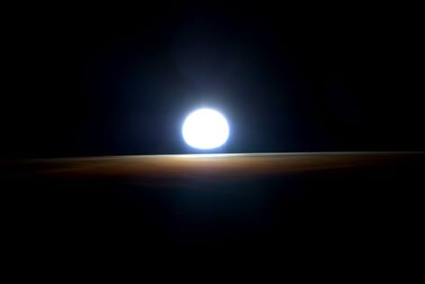 last sunrise in space -- kelly